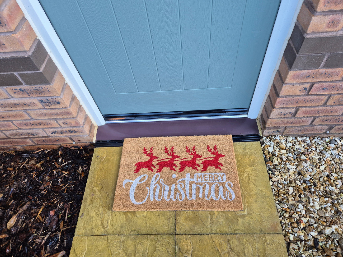 Festive Doormat 60x40 cm – ‘Merry Christmas’ in Red and Silver