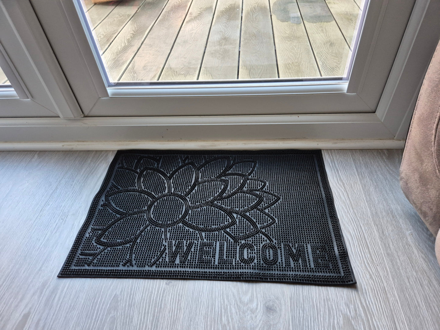Rubber Entrance Mat 60x40cm – ‘Welcome’ Floral Design