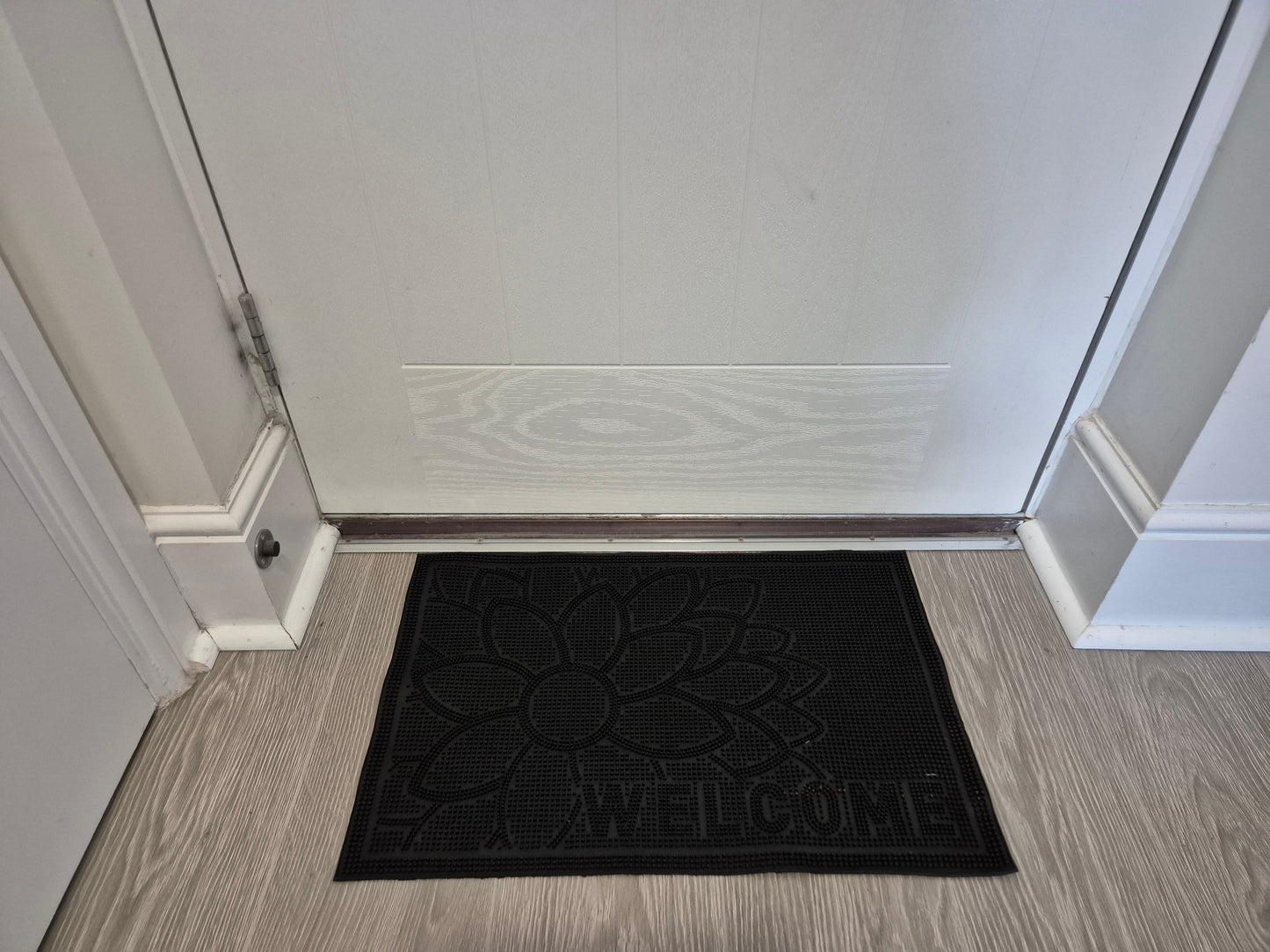 Rubber Entrance Mat 60x40cm – ‘Welcome’ Floral Design