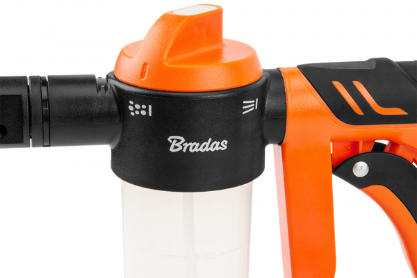Low-Pressure Foam Applicator Gun for Garden Hose, Black Line
