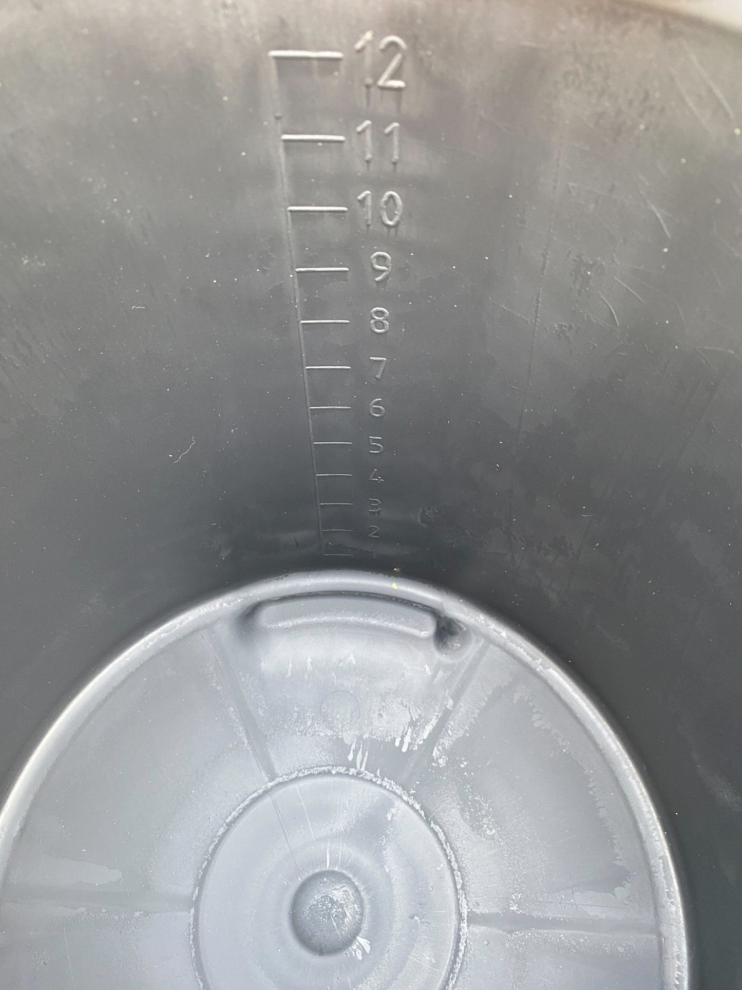 Durable 12L Black Plastic Bucket