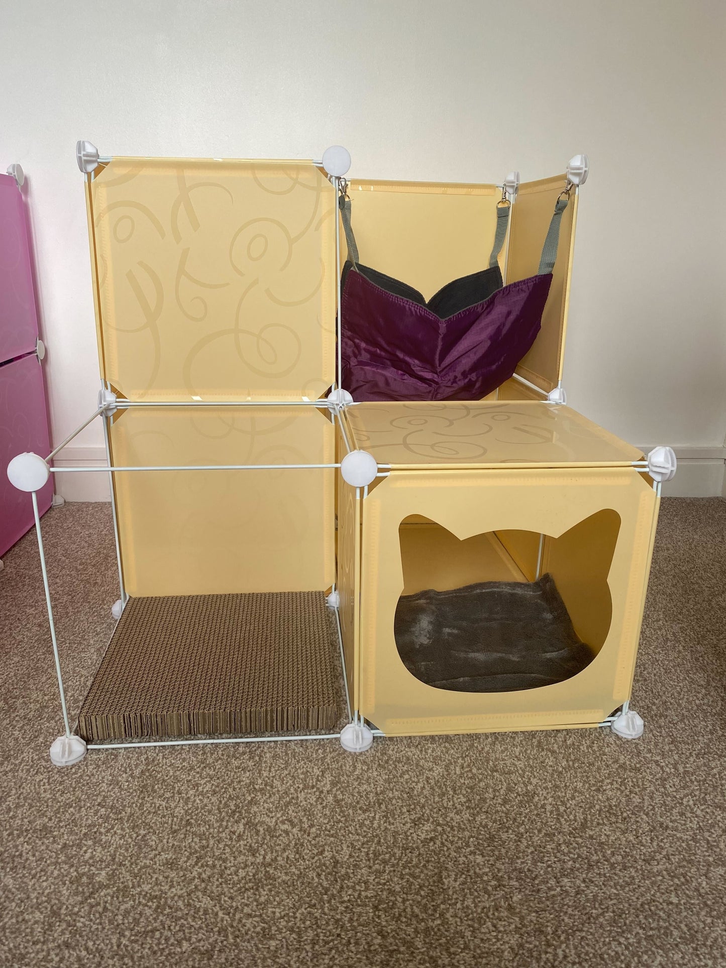 Medium-Sized Kitty Cubby Play Tower