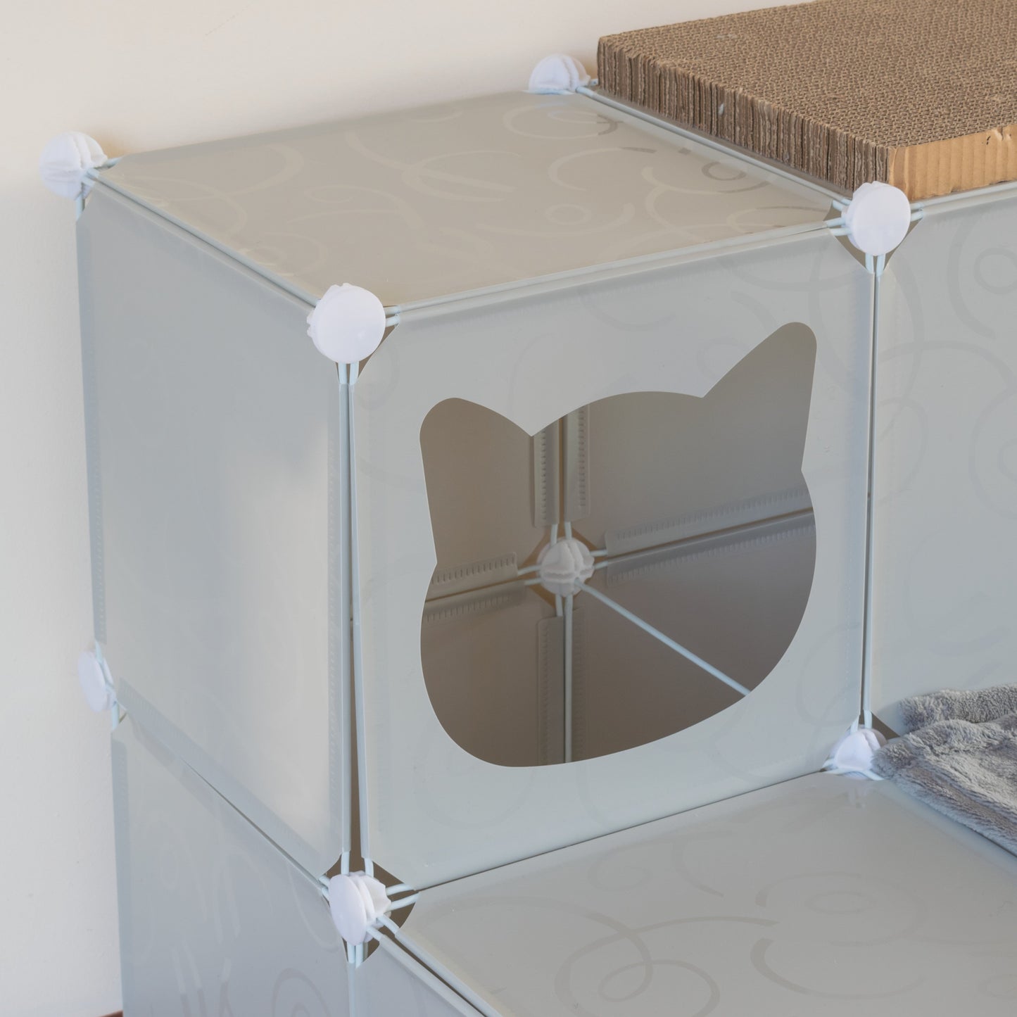 Maxi-Sized Kitty Cubby Play Tower