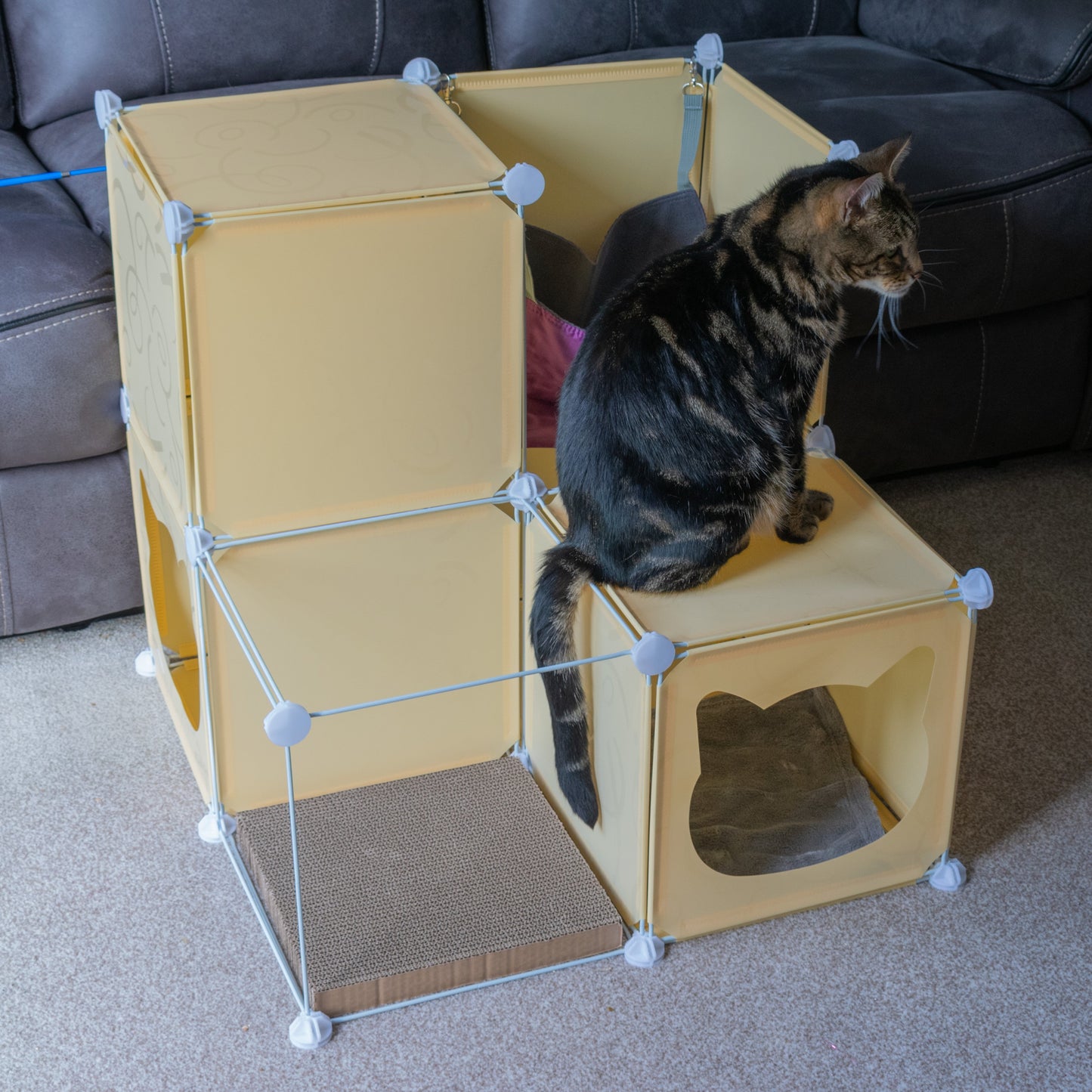 Medium-Sized Kitty Cubby Play Tower