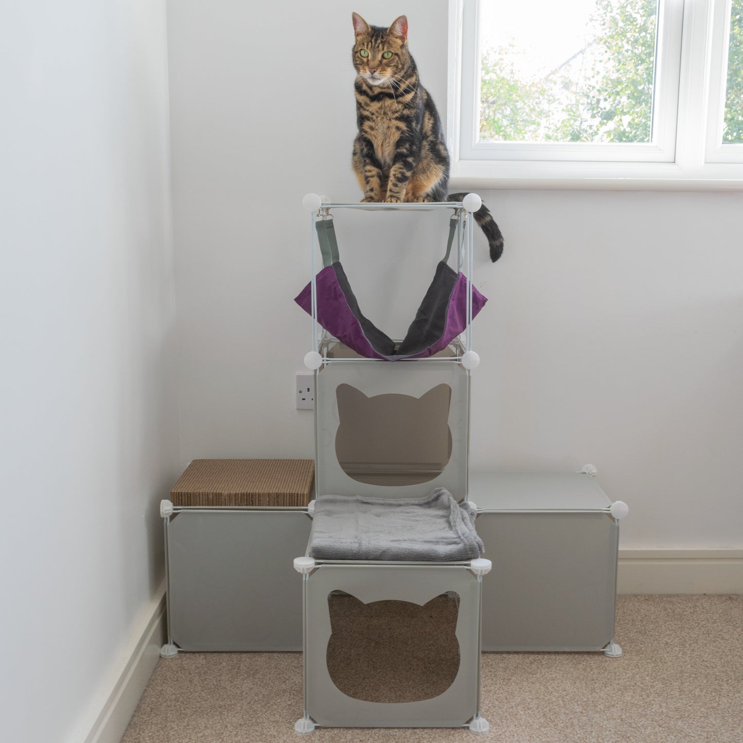Medium-Sized Kitty Cubby Play Tower