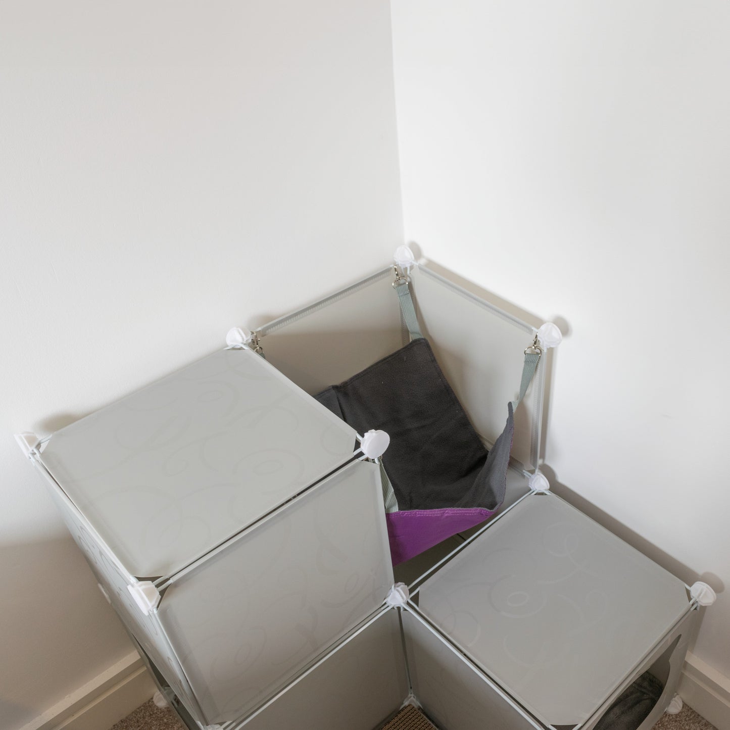 Medium-Sized Kitty Cubby Play Tower