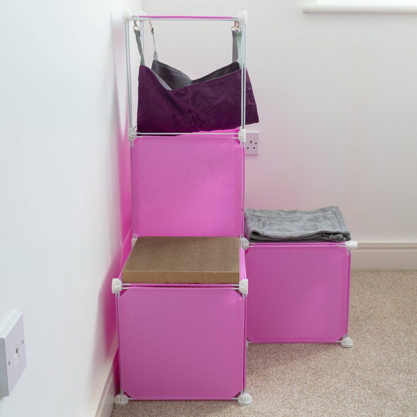 Medium-Sized Kitty Cubby Play Tower