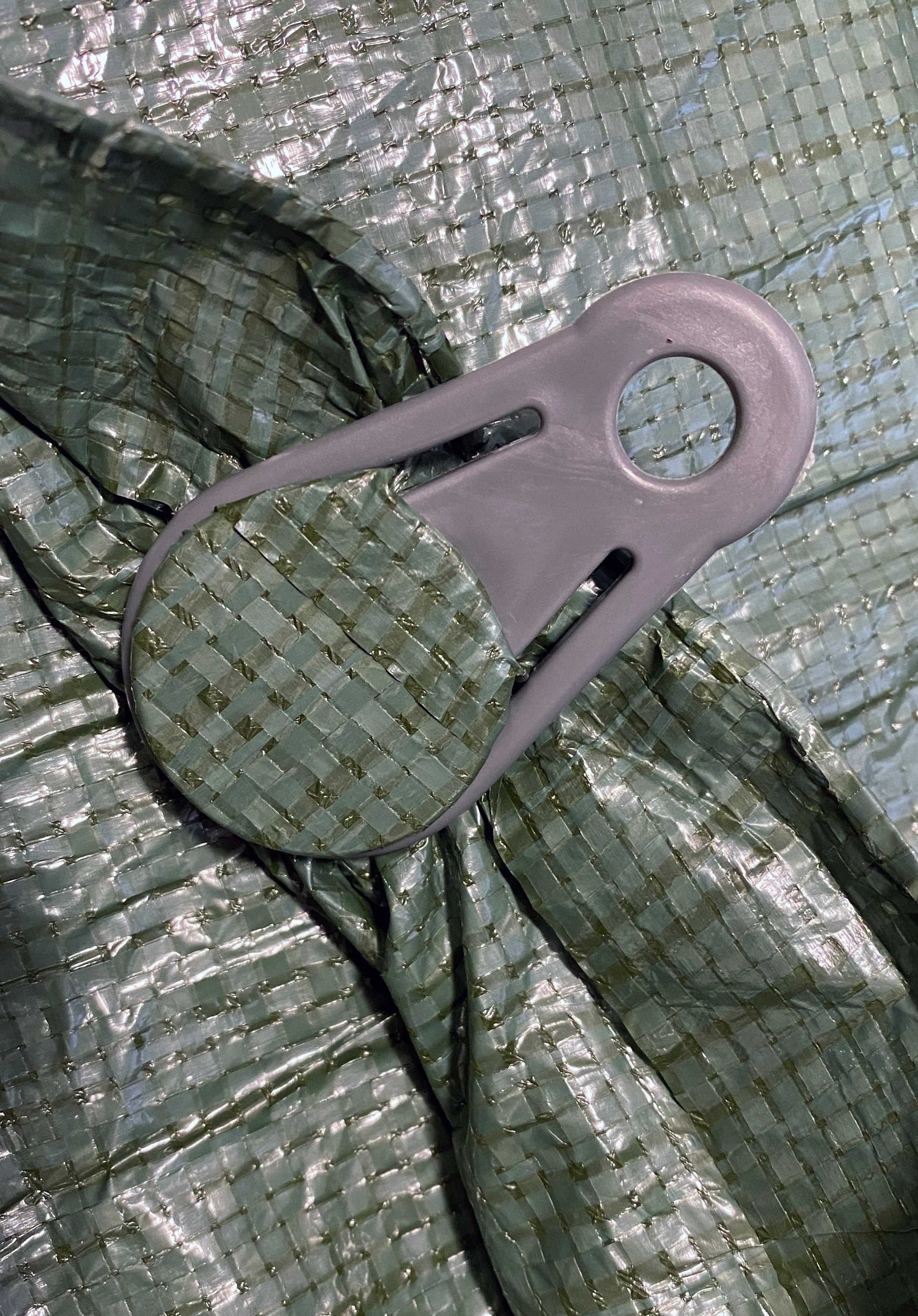 Round Grey Tarpaulin Clip
