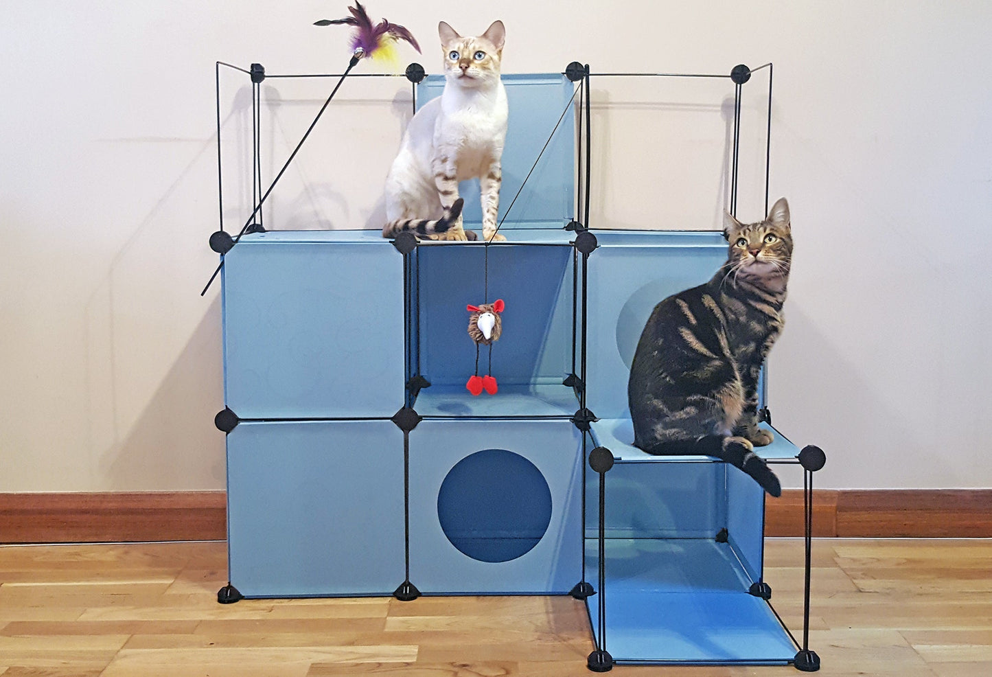 Maxi-Sized Kitty Cubby Play Tower