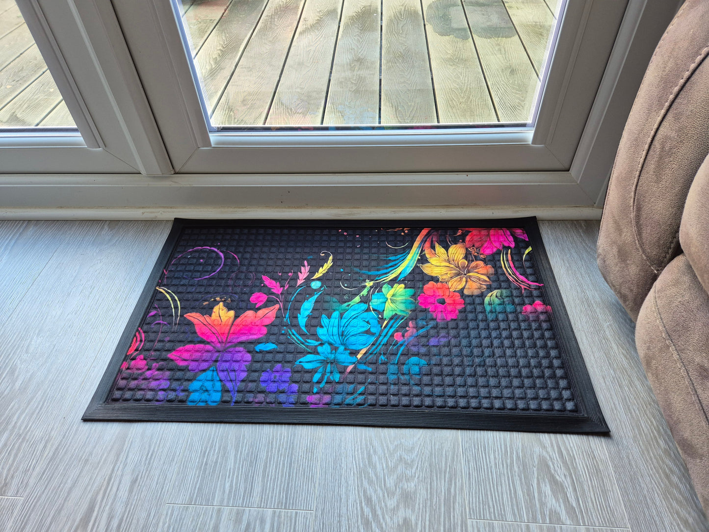 Rubber Entrance Mat 75x45cm – Fingertip Design (Model A)