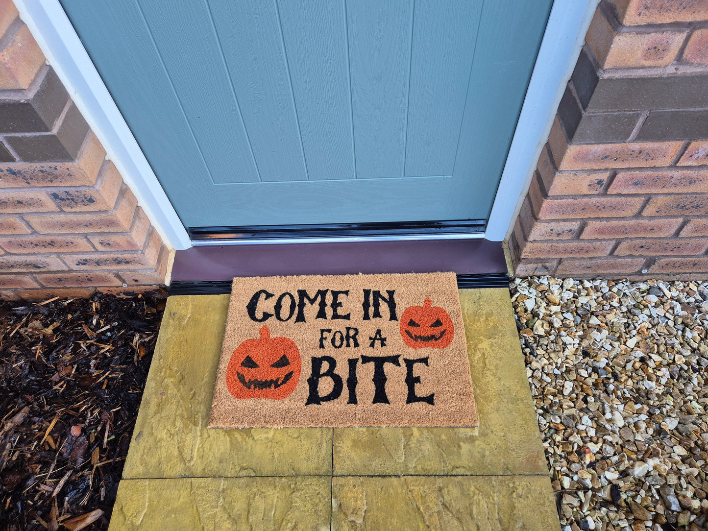 Doormat 60x40 cm – “Come In for a Bite” Halloween Welcome Mat