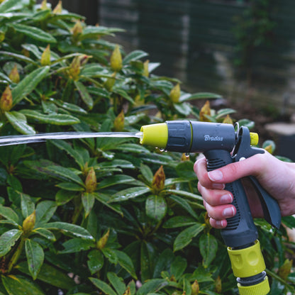 Lime Adjustable Spray Pattern Garden Hose Gun