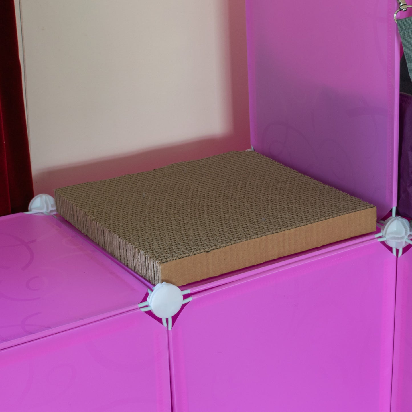Maxi-Sized Kitty Cubby Play Tower