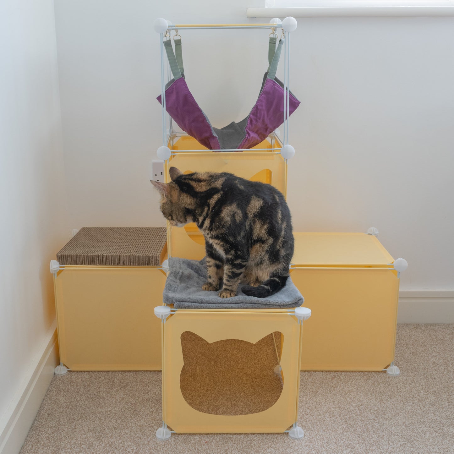 Medium-Sized Kitty Cubby Play Tower