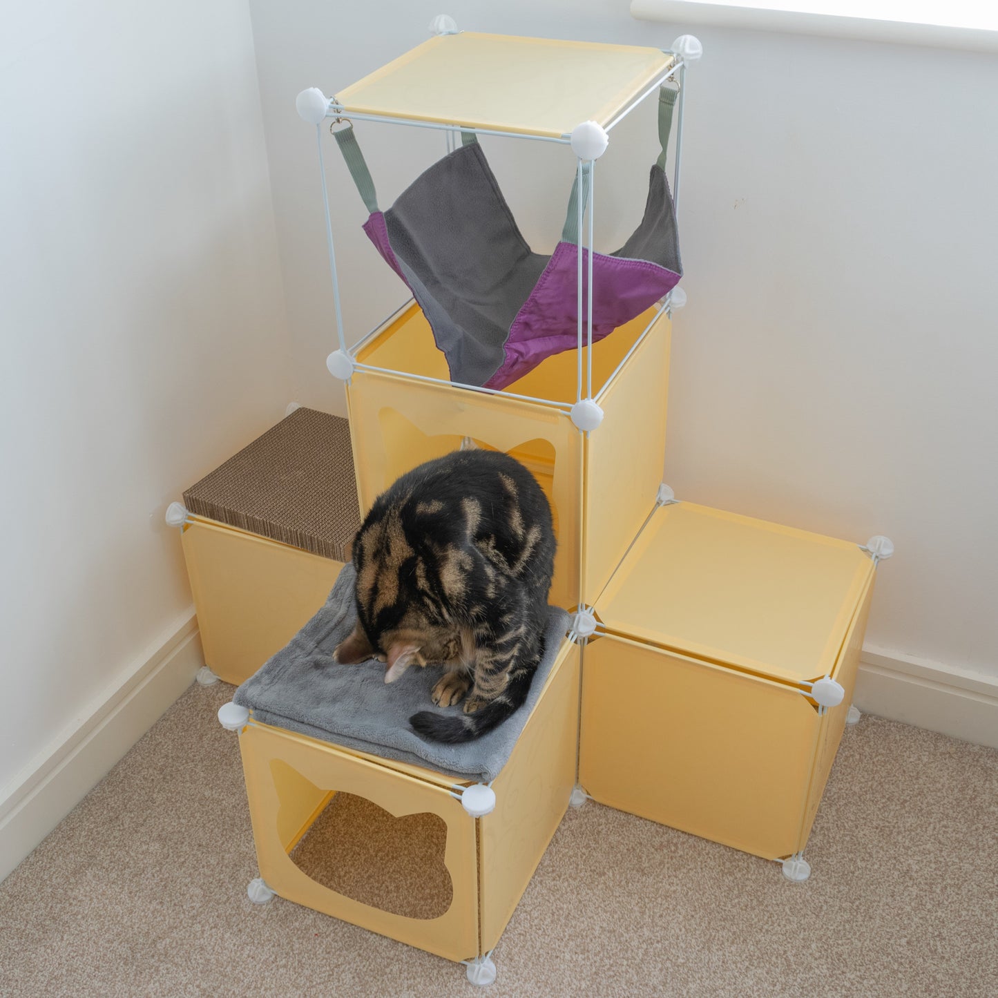 Medium-Sized Kitty Cubby Play Tower