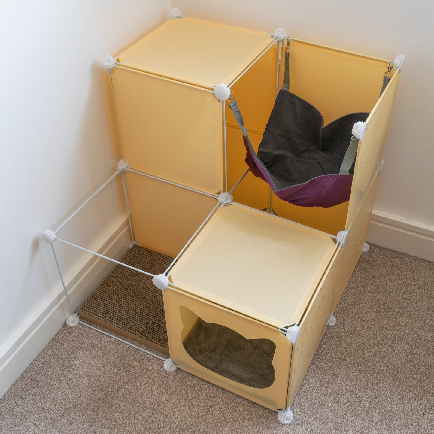Medium-Sized Kitty Cubby Play Tower