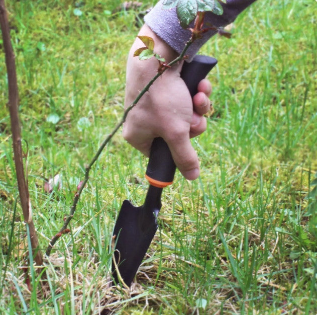 Narrow De Luxe Garden Spade