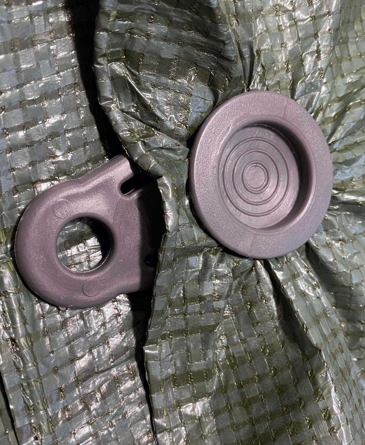 Round Grey Tarpaulin Clip