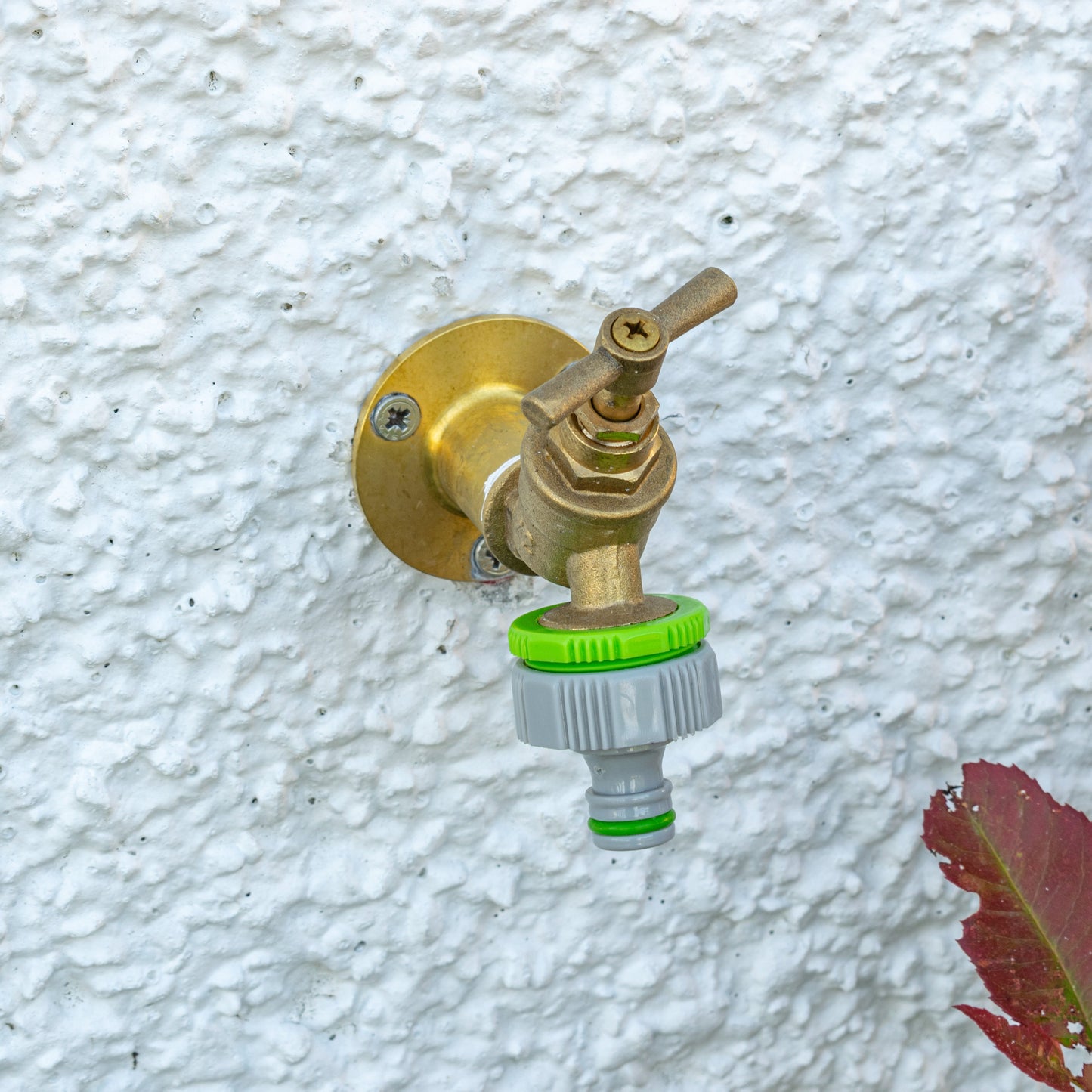 Green/Grey Female Tap Fitting Compatible with 3/4" or ½" BSP Female Threads