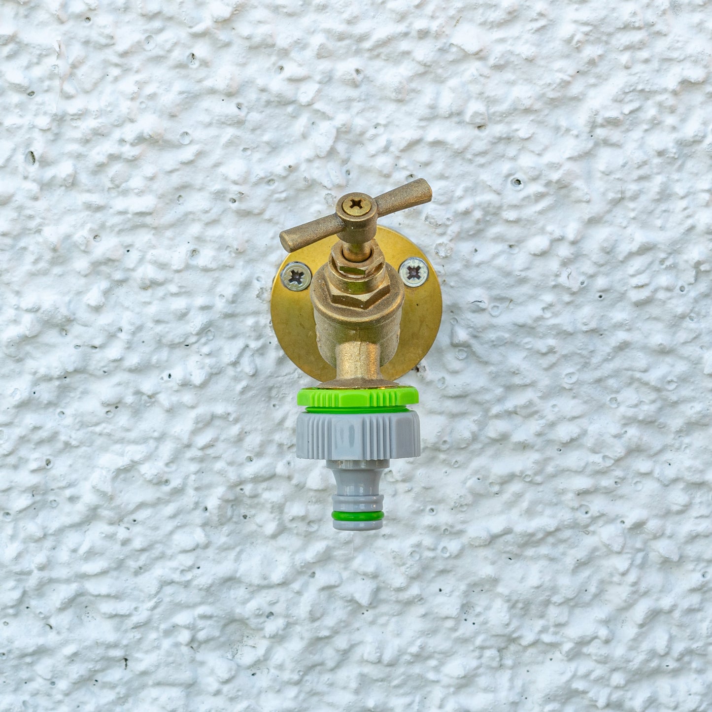 Green/Grey Female Tap Fitting Compatible with 3/4" or ½" BSP Female Threads
