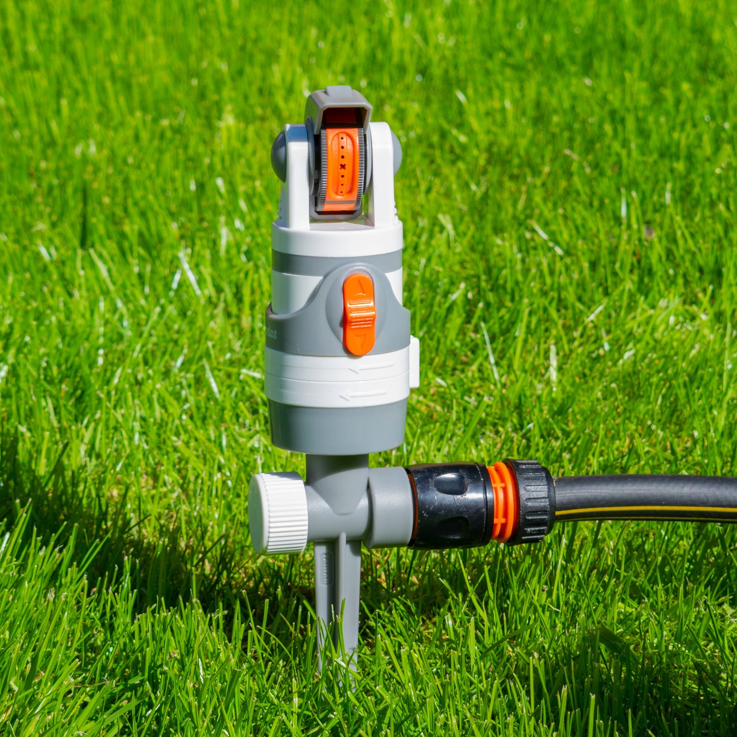 White Line Gear Drive Lawn Sprinkler with 4 Spray Patterns