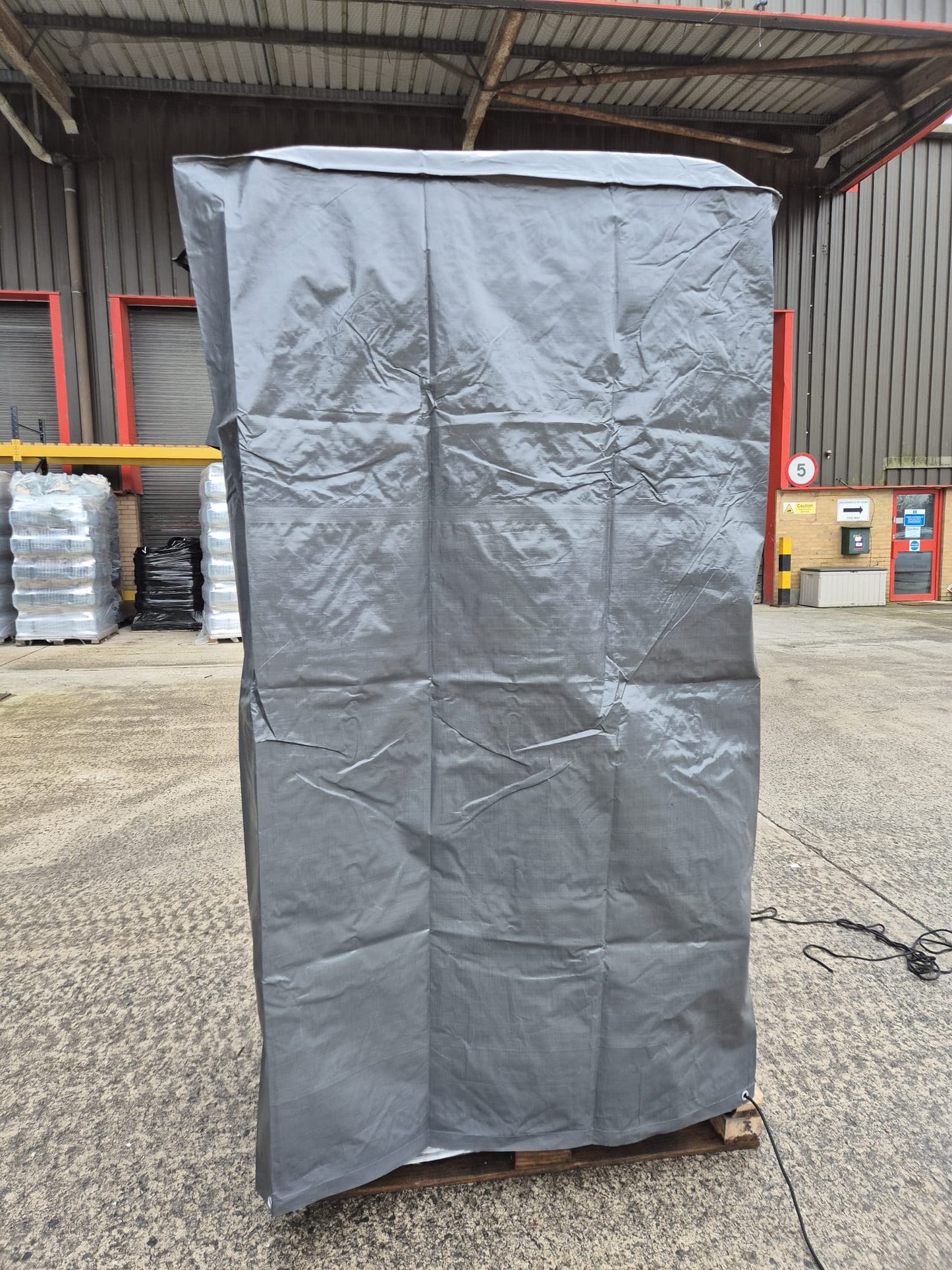 Protective Pallet Cover Bag – Medium Size 1.3m x 1.1m x 2.2m